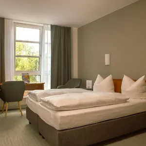 https://senscity-hotel-berlin-spandau.find-berlin-hotels.com