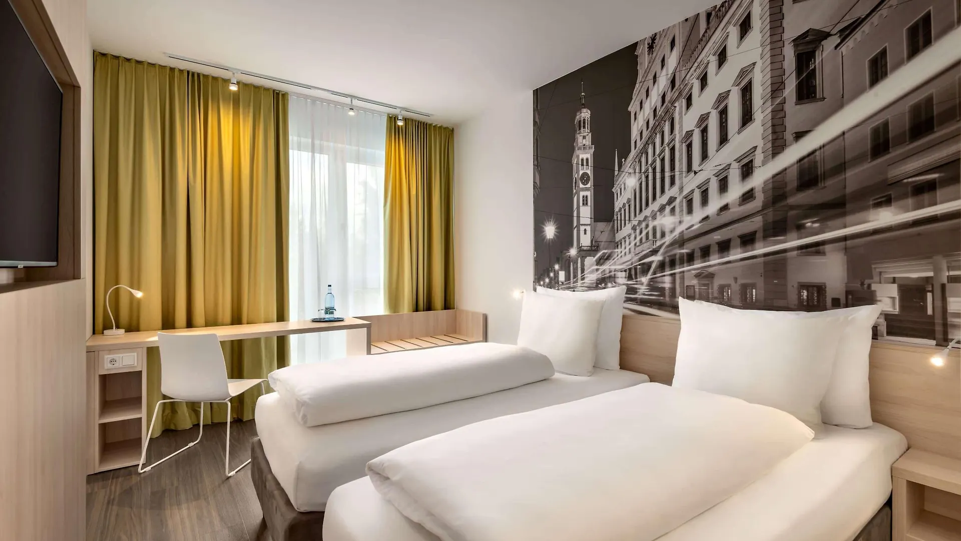 Super 8 By Wyndham Augsburg Hotel