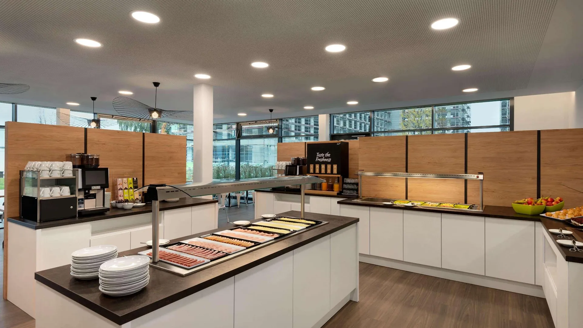 Super 8 By Wyndham Augsburg Hotel